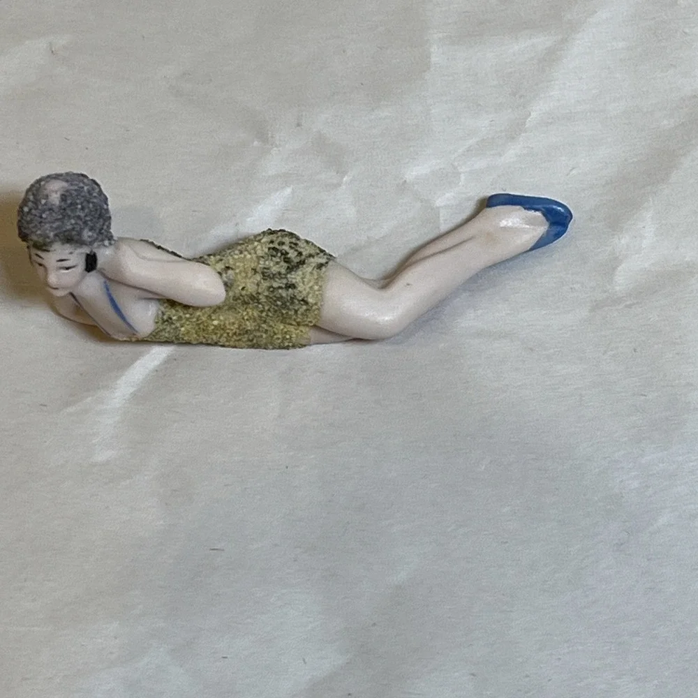 ANTIQUE ART DECO GERMAN BISQUE BATHING BEAUTY NUDE FIGURINE Vtg 5684 Textured